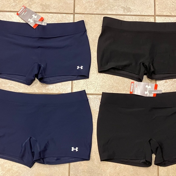 Lot 4 Under Armour compression volleyball booty shorts - Picture 1 of 4